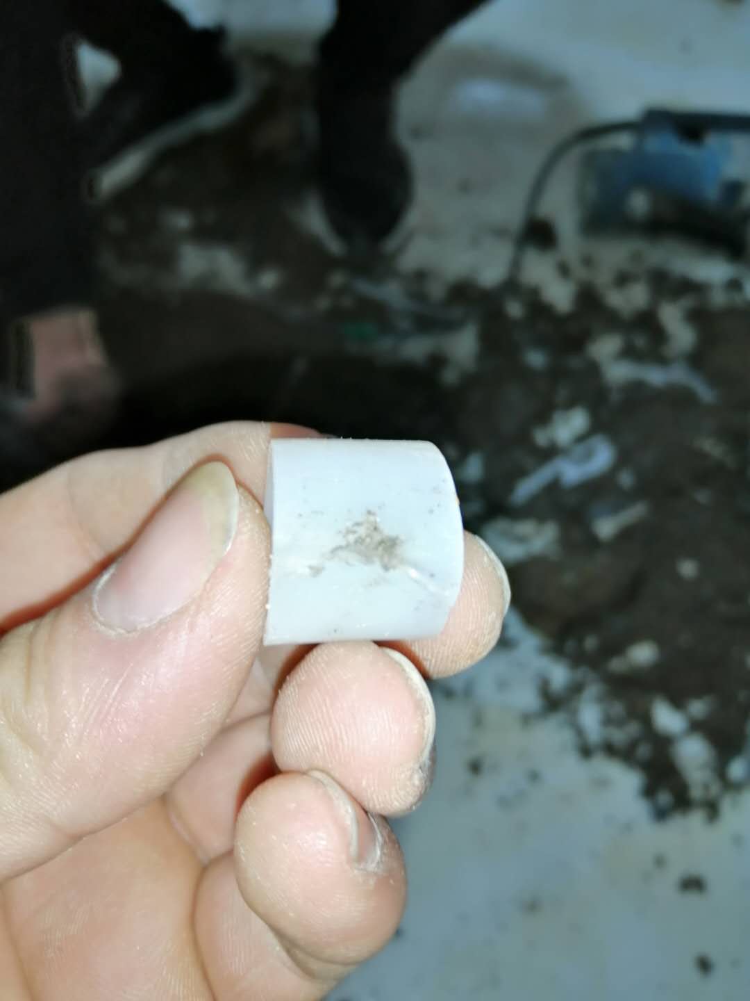 天全家里地暖漏水了怎么办？